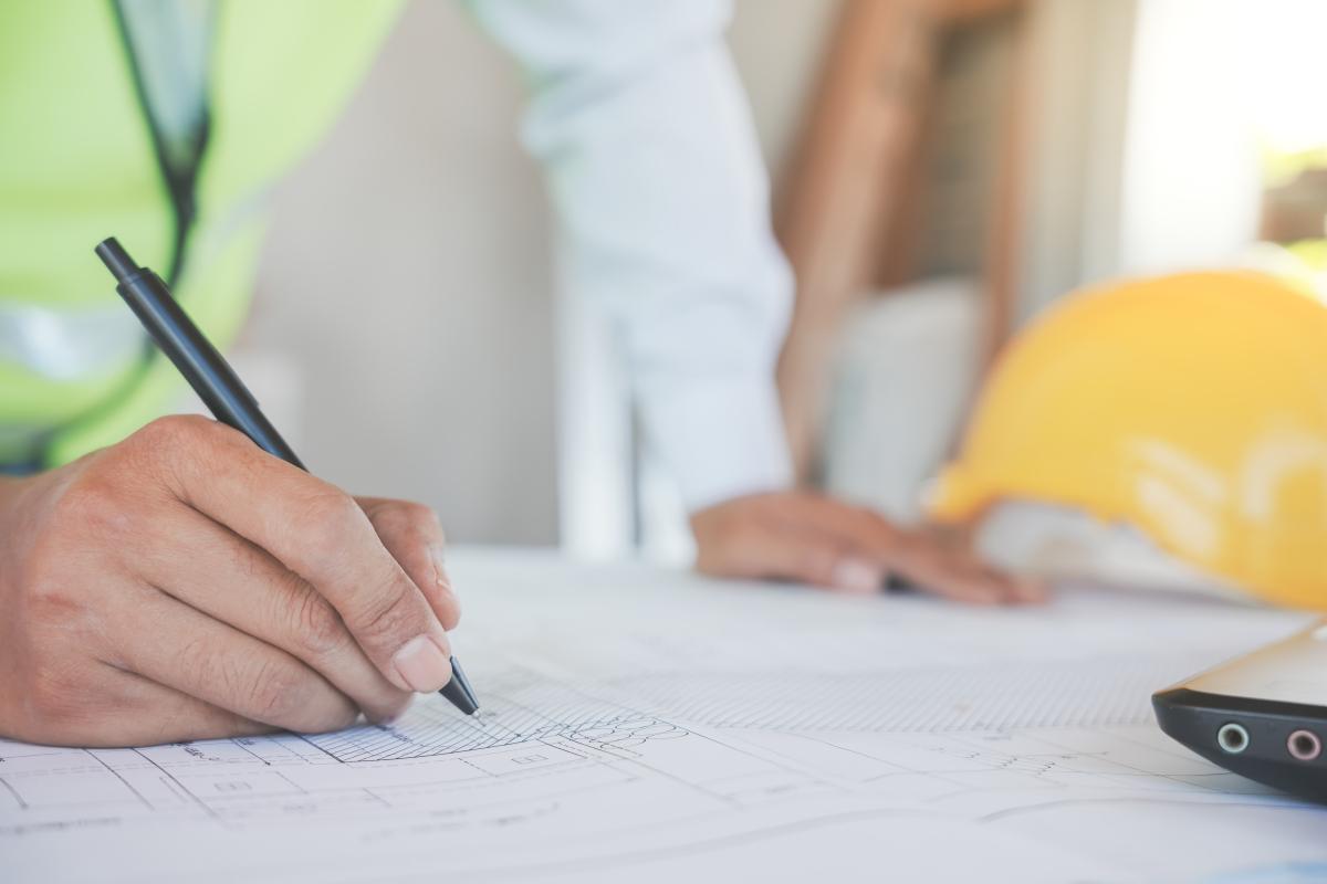 廣州土建裝修施工隊(duì)推薦—華商建設(shè)，專業(yè)打造品質(zhì)工程！