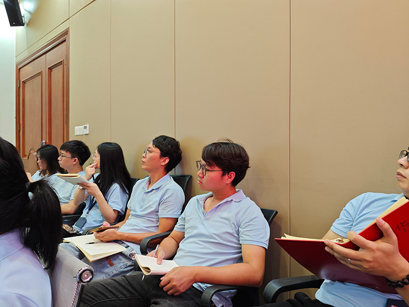 用奮斗詮釋初心使命，用實干鑄就責任擔當